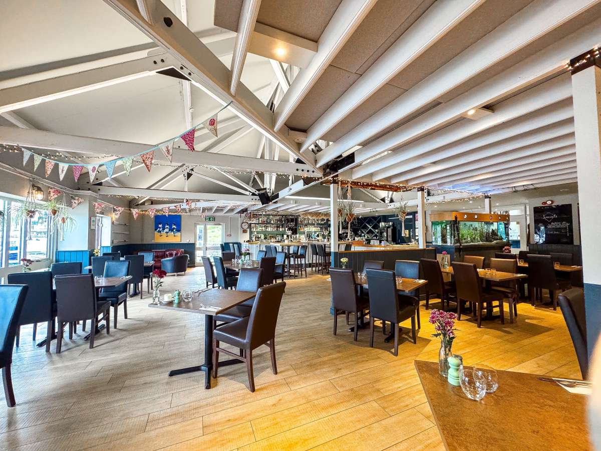 Retail/Shop in Falmouth - photo 3