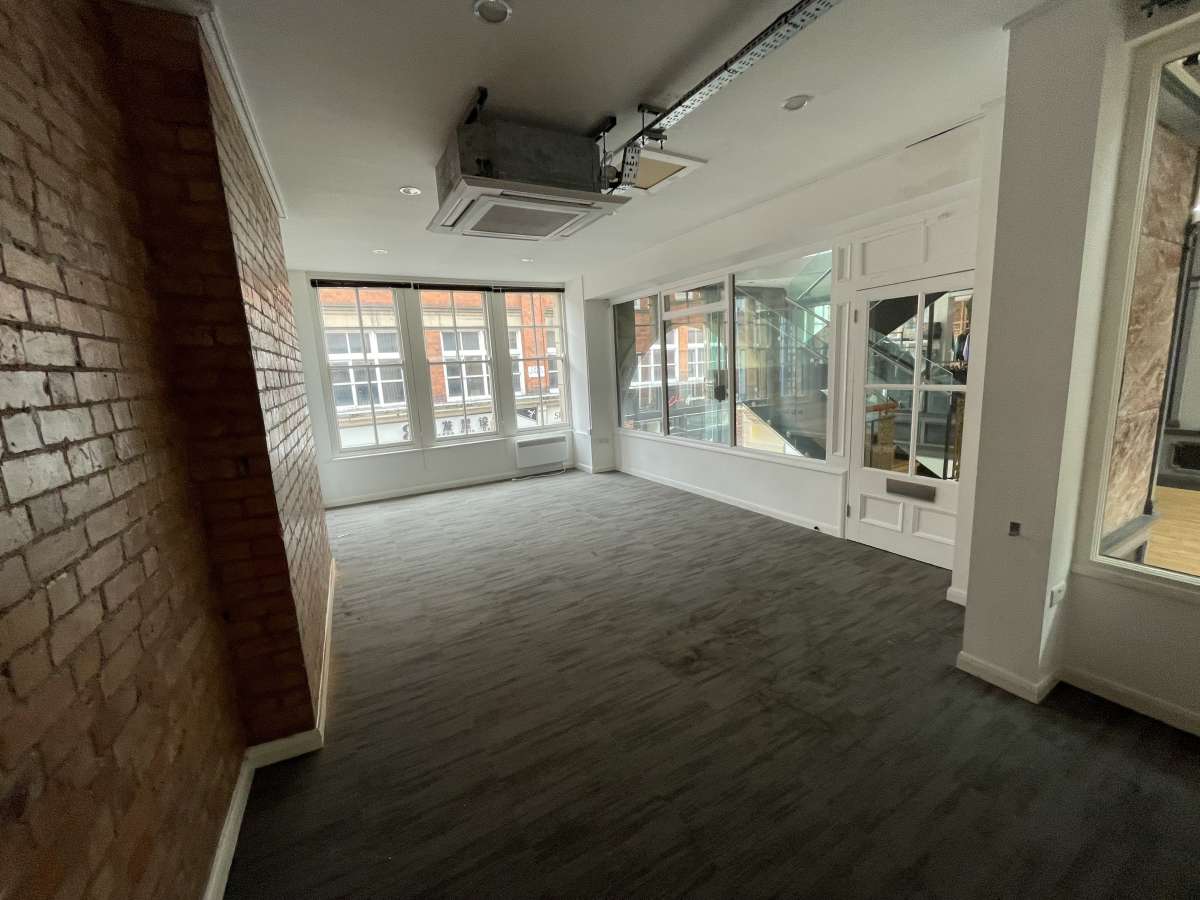 Retail/Shop in Leicester - photo 4