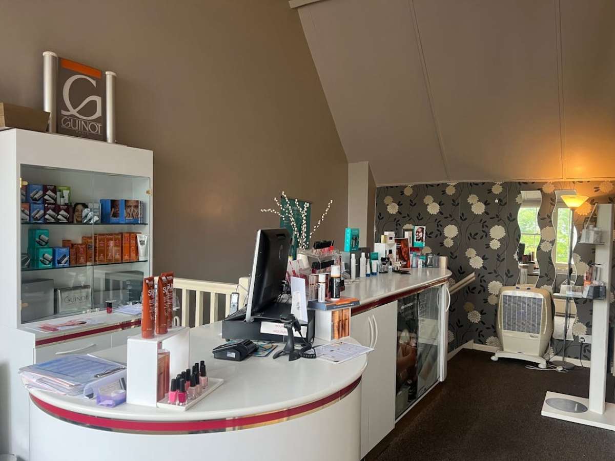 Retail/Shop in Winchester - photo 3