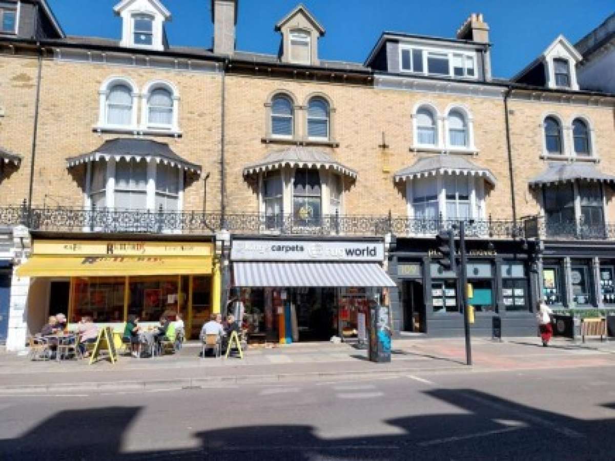 Retail/Shop in Hove - photo 3