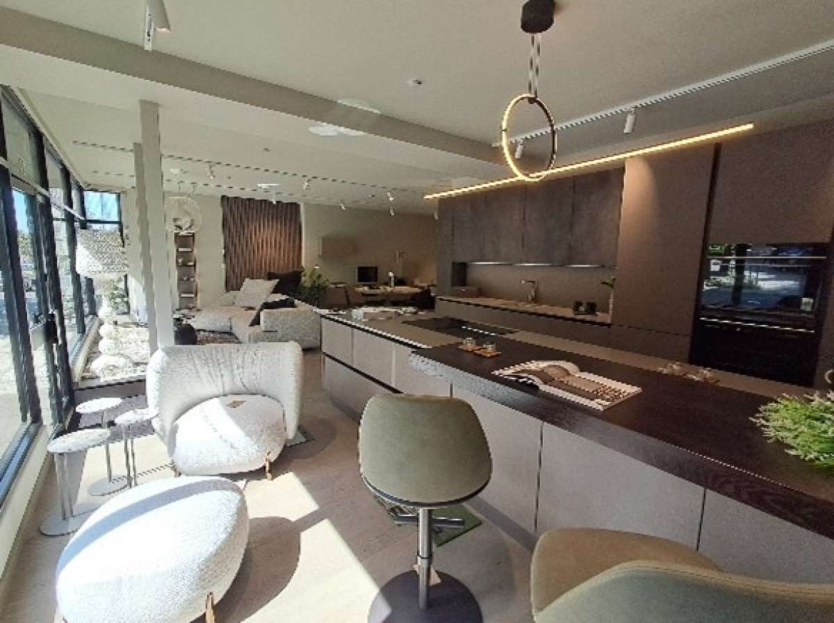 Retail/Shop in Kingston on Thames - photo 4