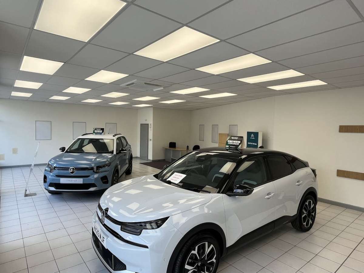 Retail/Shop in Winchester - photo 3