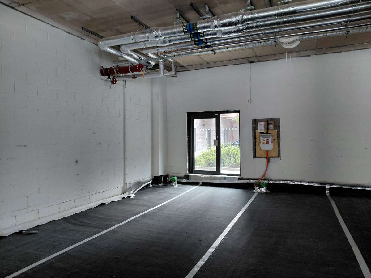 Retail/Shop in Bristol - photo 4