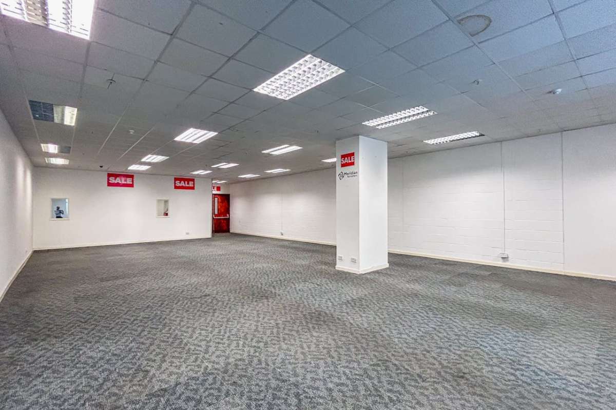 Retail/Shop in Bournemouth - photo 3