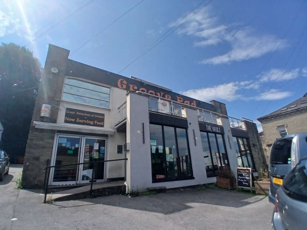 Retail/Shop in Shipley - photo 3