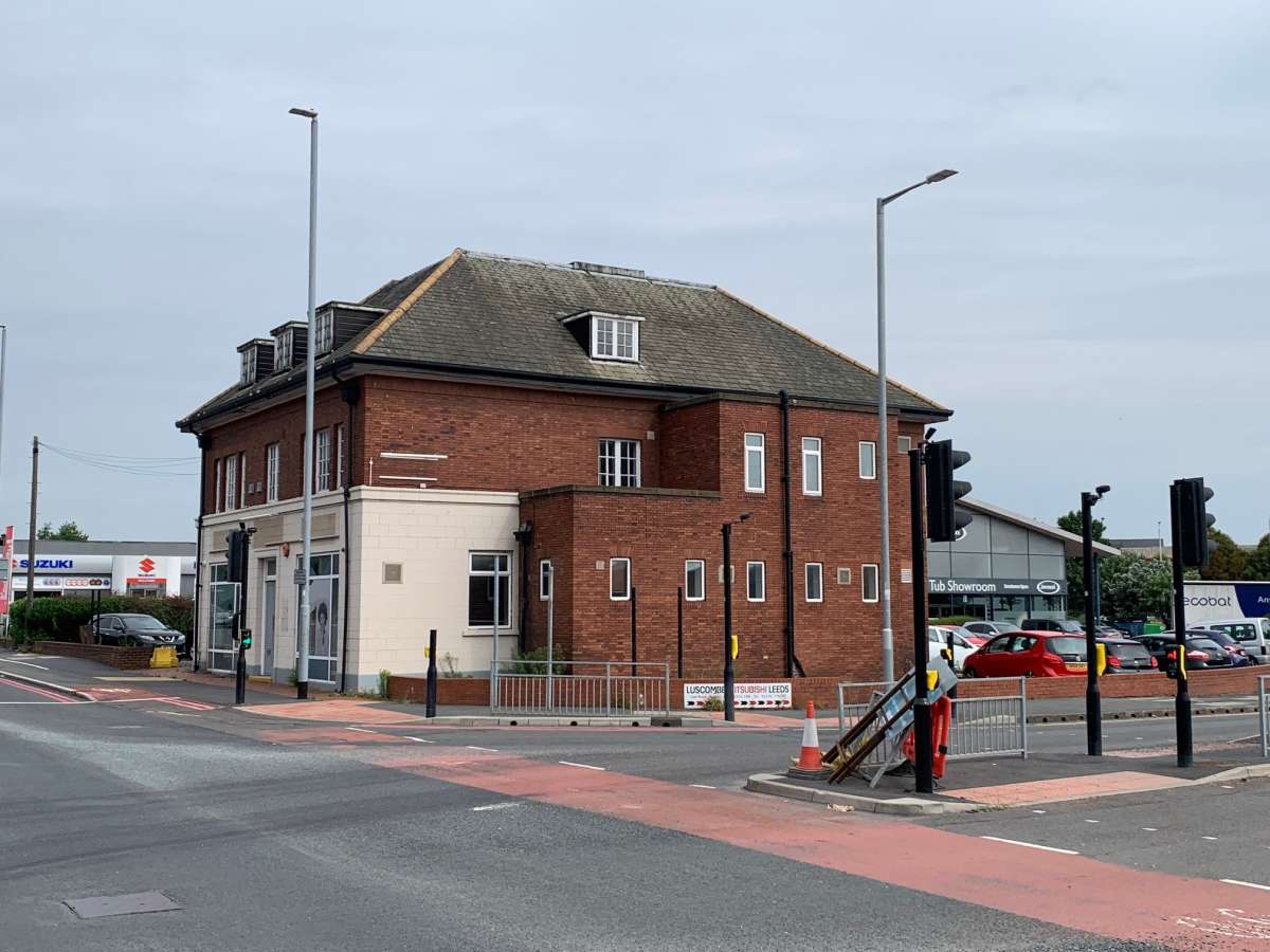 Retail/Shop in Leeds - photo 3