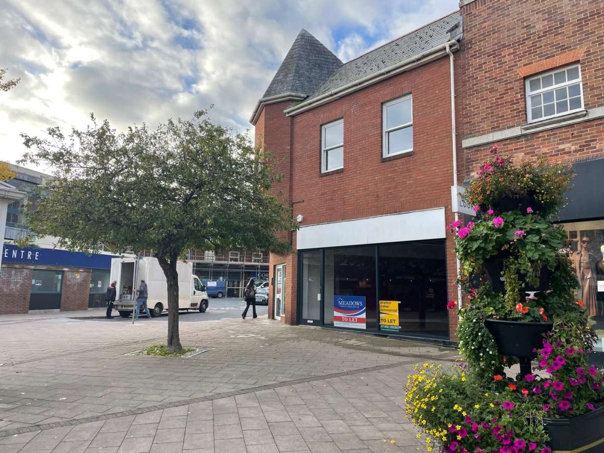 Retail/Shop in Exmouth - photo 2