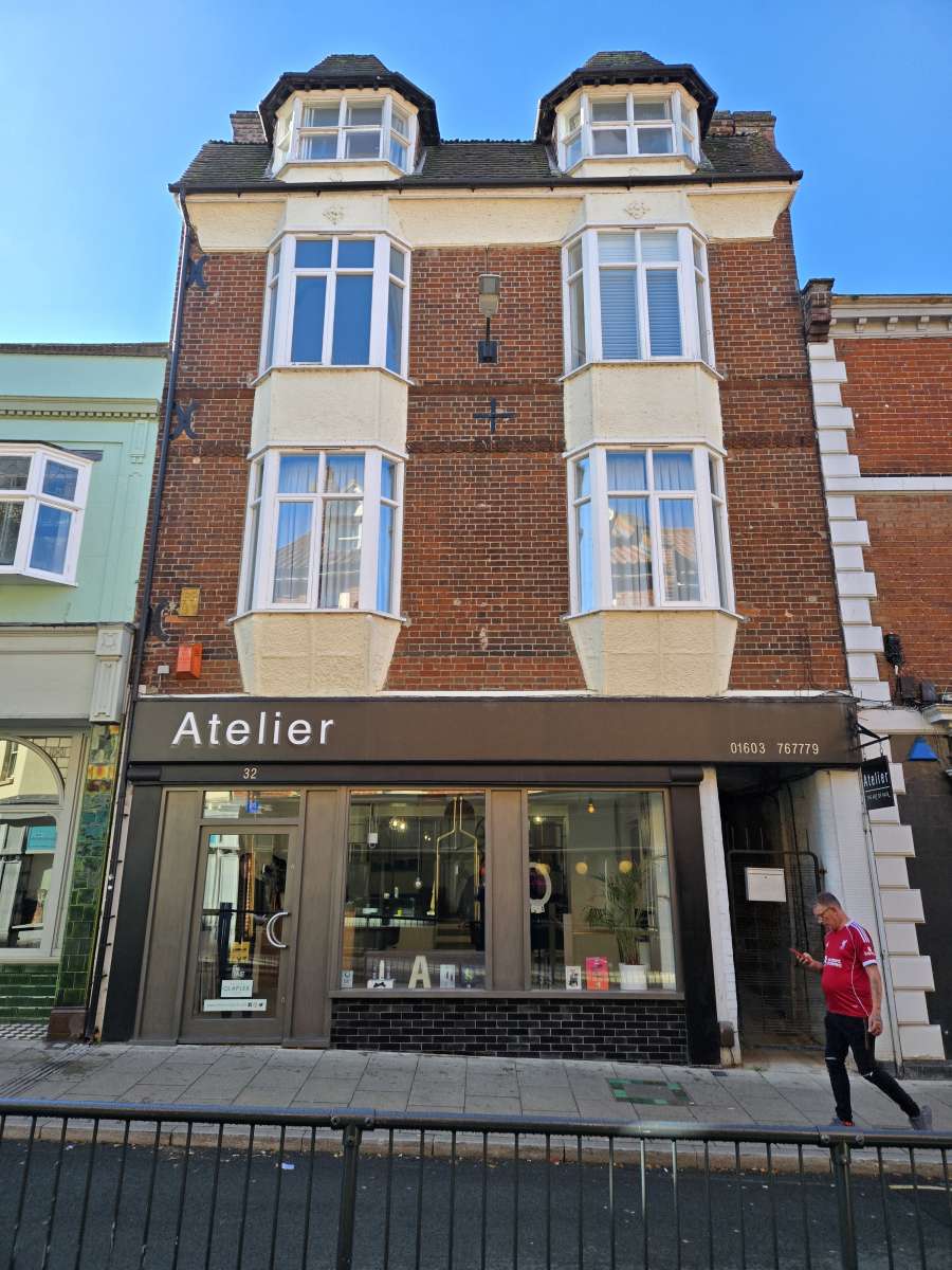 Retail/Shop in Norwich - photo 2