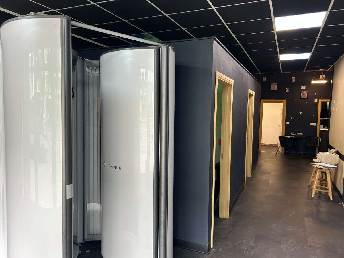 Retail/Shop in Plymouth - photo 4