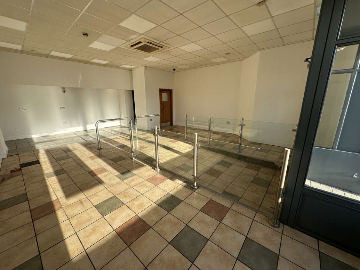 Retail/Shop in Truro - photo 3