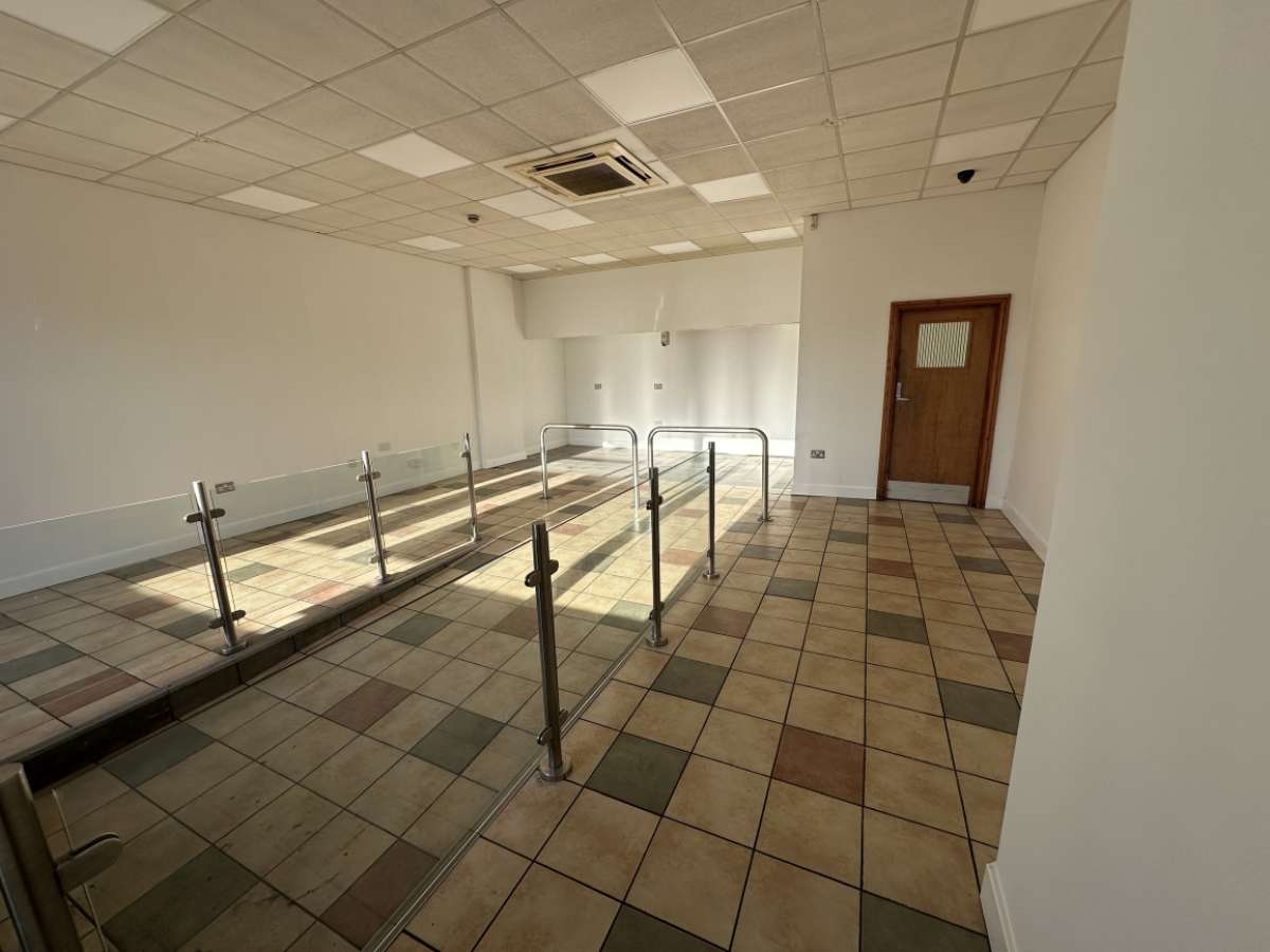 Retail/Shop in Truro - photo 4