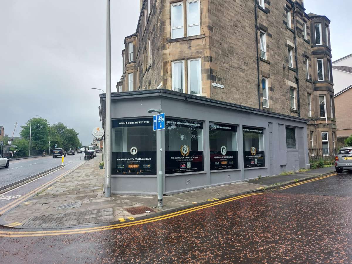 Retail/Shop in Edinburgh - photo 3