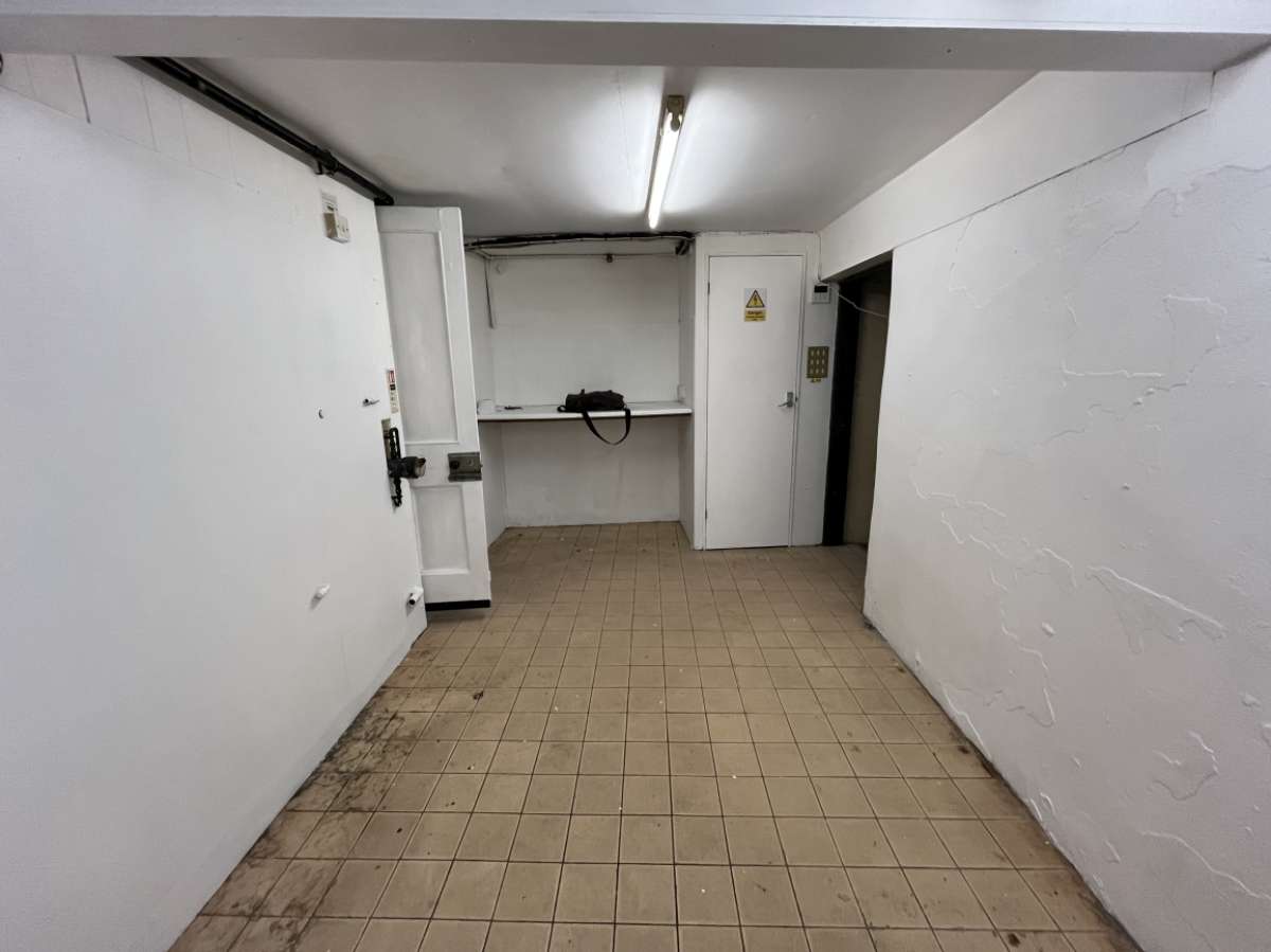 Retail/Shop in Penzance - photo 4