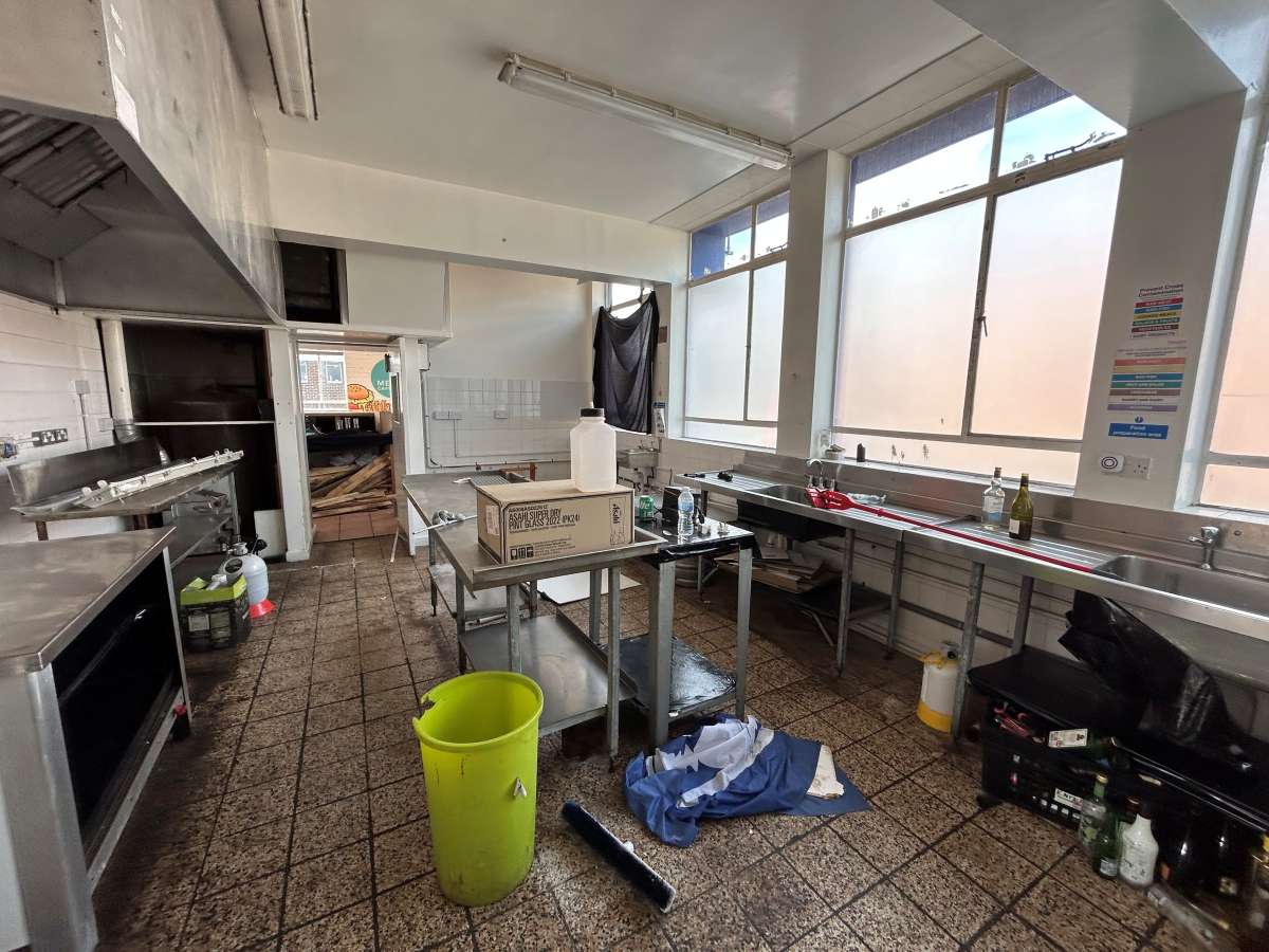 Retail/Shop in Leicester - photo 4