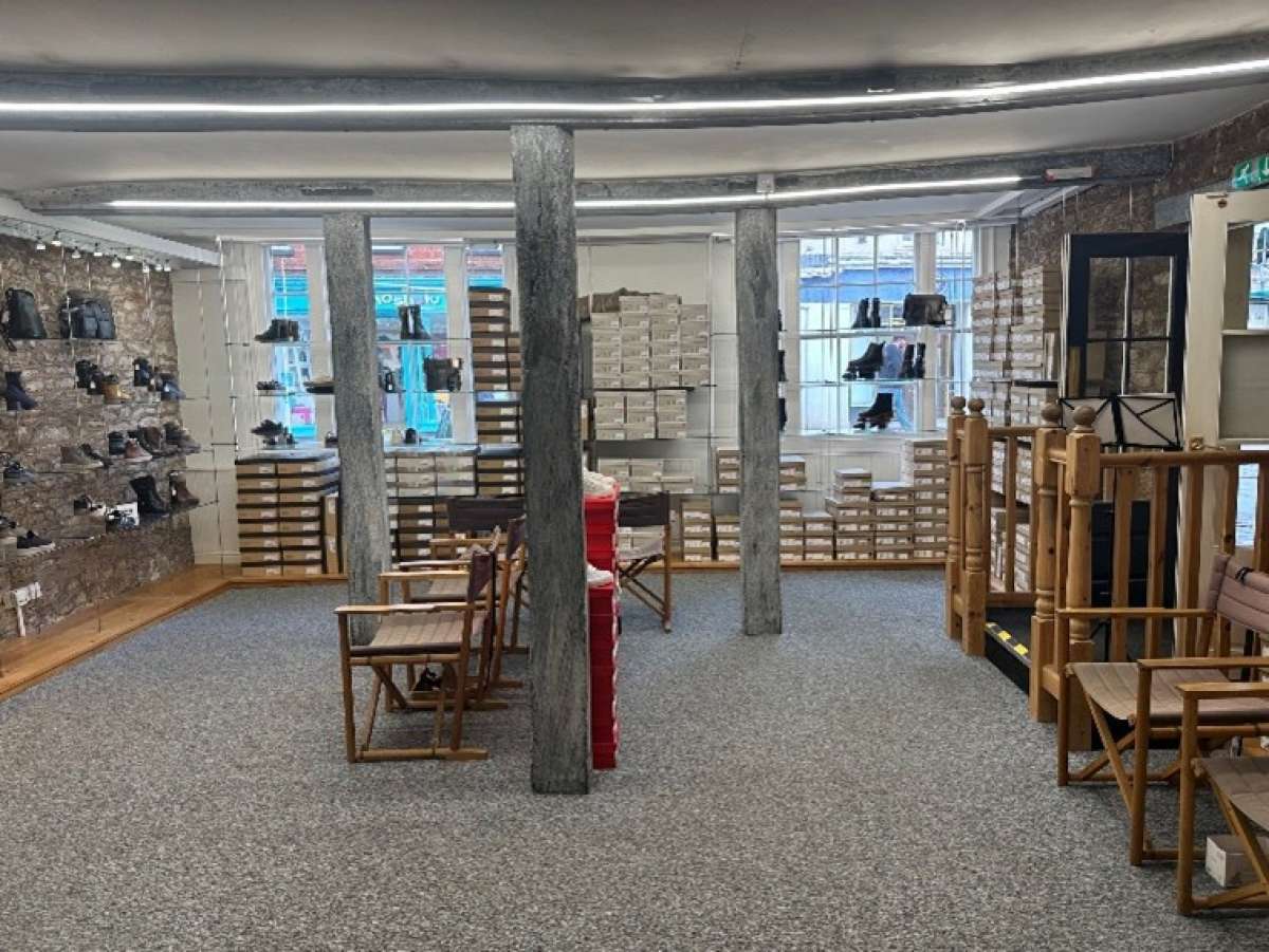 Retail/Shop in Wells - photo 3