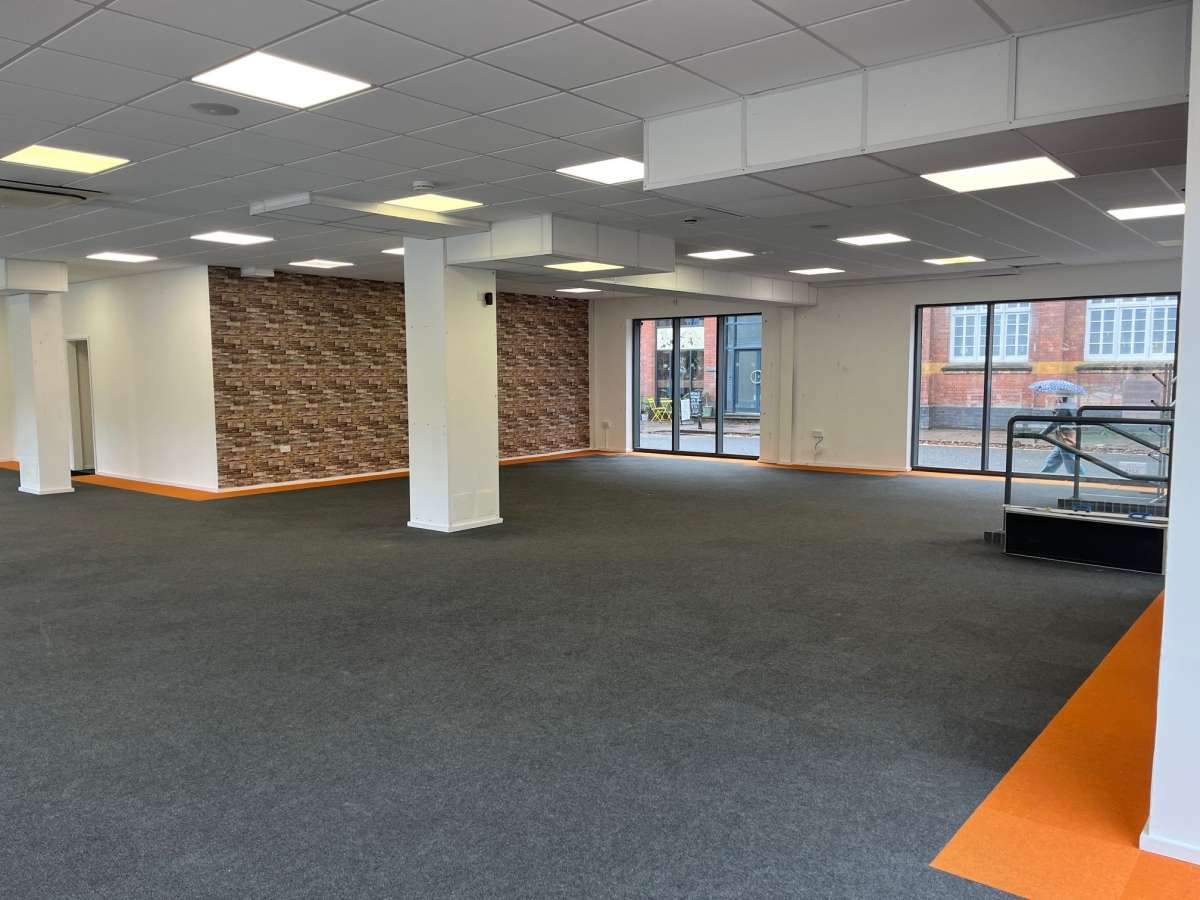 Retail/Shop in Exeter - photo 4