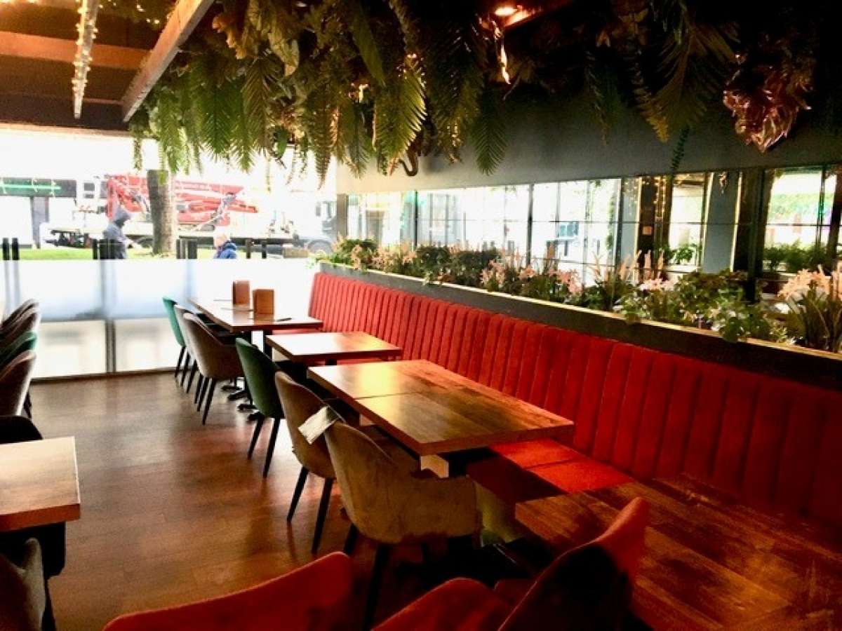 Retail/Shop in Plymouth - photo 2