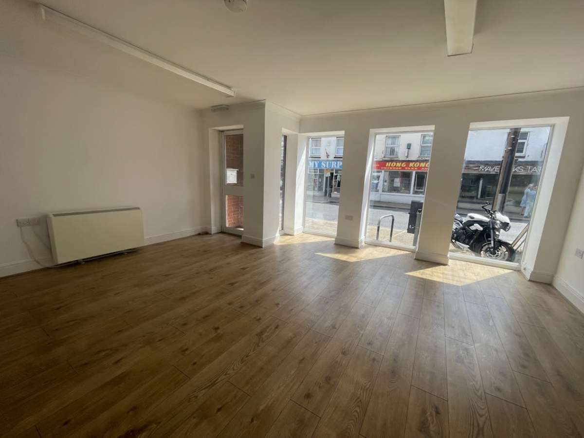 Retail/Shop in Totton - photo 2