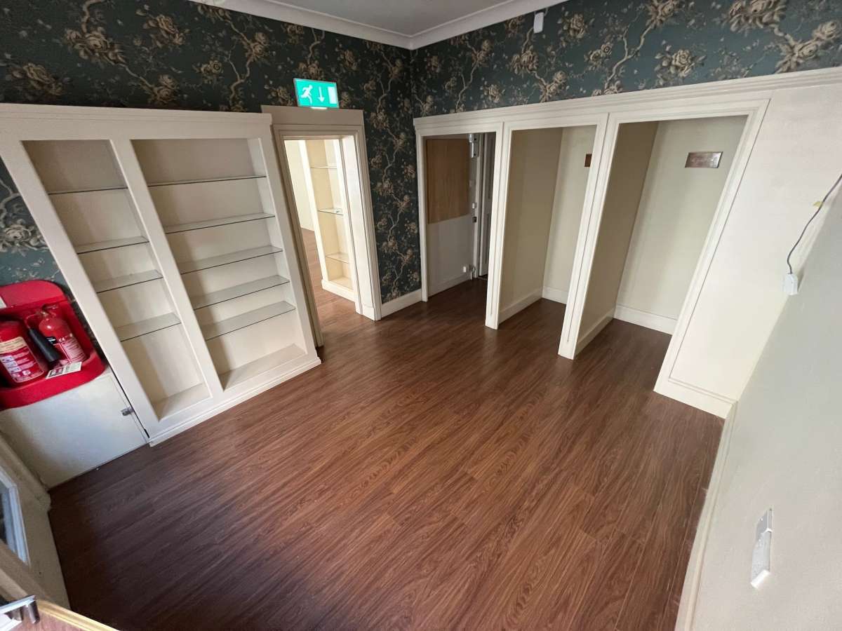 Retail/Shop in Derby - photo 3