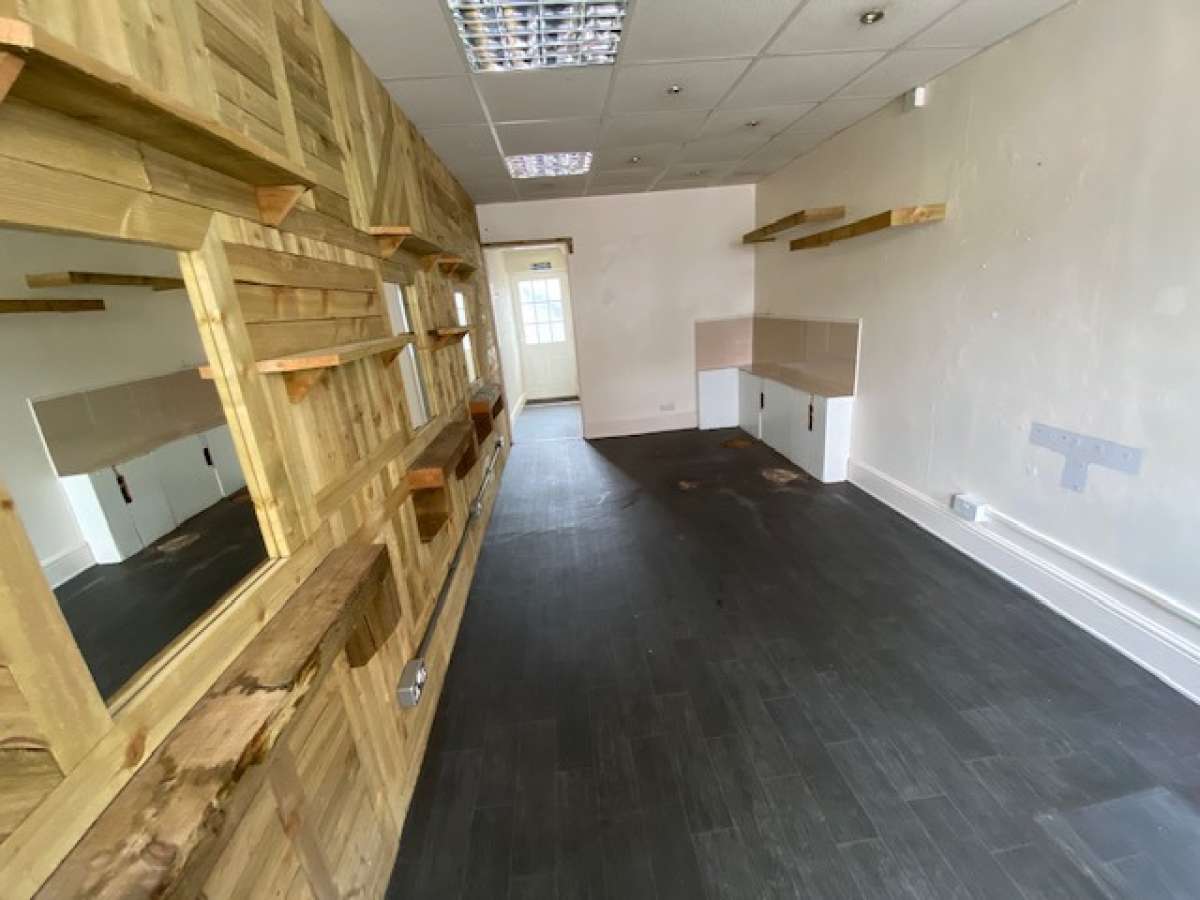 Retail/Shop in Belper - photo 3