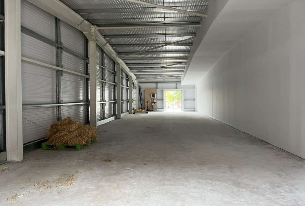 Retail/Shop in Evesham - photo 2