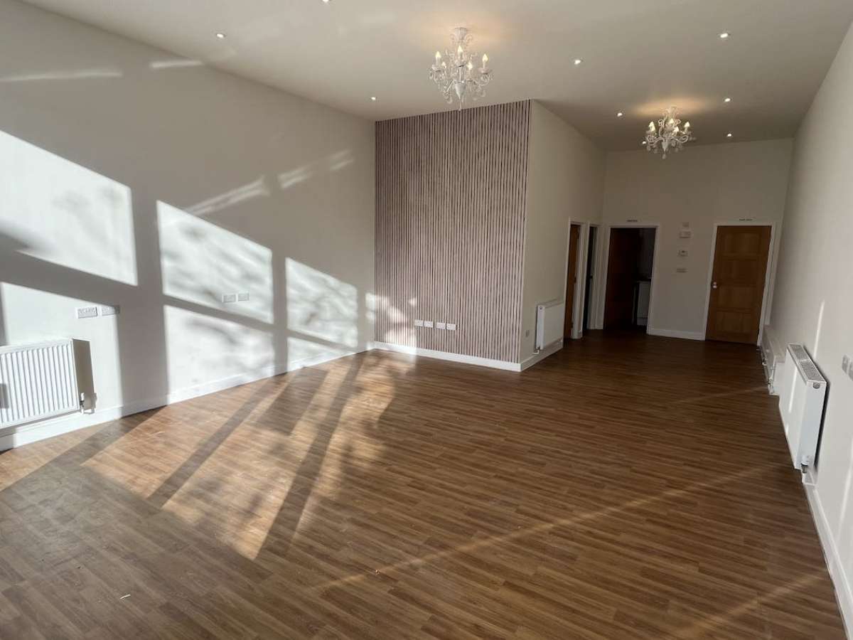 Retail/Shop in Havant - photo 3