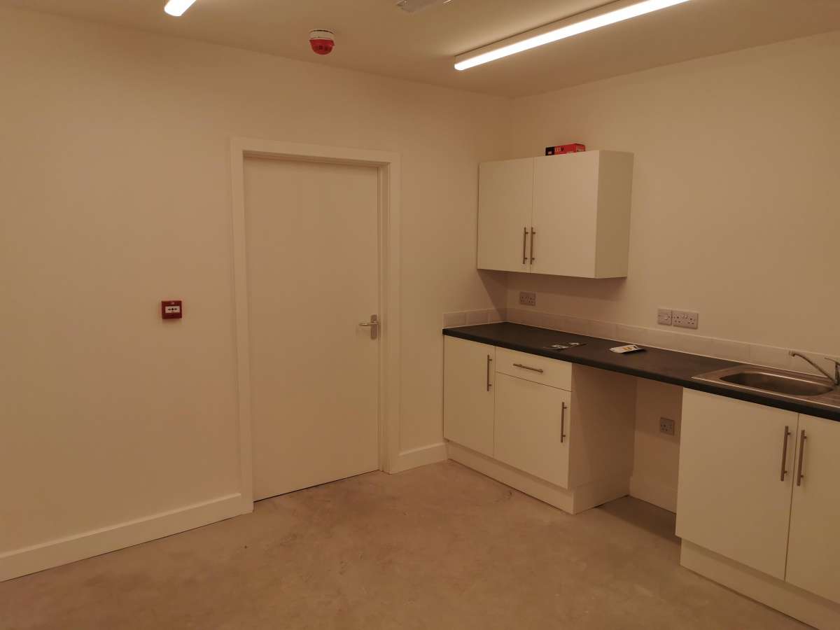 Retail/Shop in Great Yarmouth - photo 4