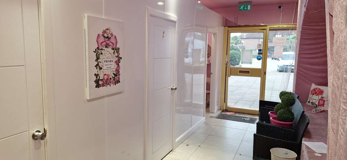 Retail/Shop in Billingshurst - photo 2