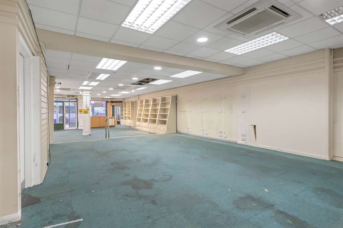 Retail/Shop in Arnold - photo 4