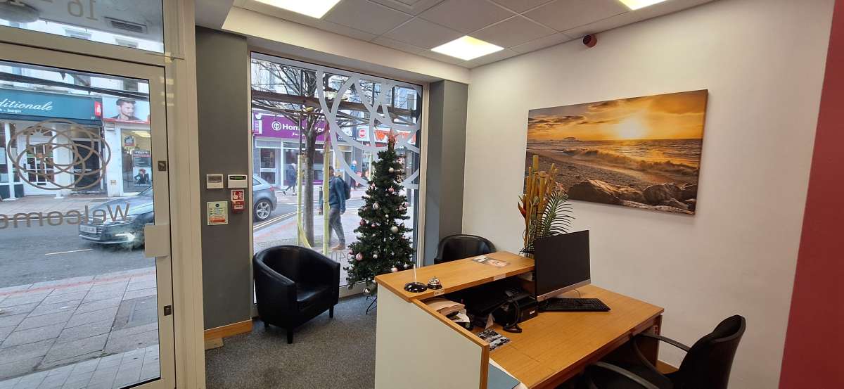 Retail/Shop in Worthing - photo 4