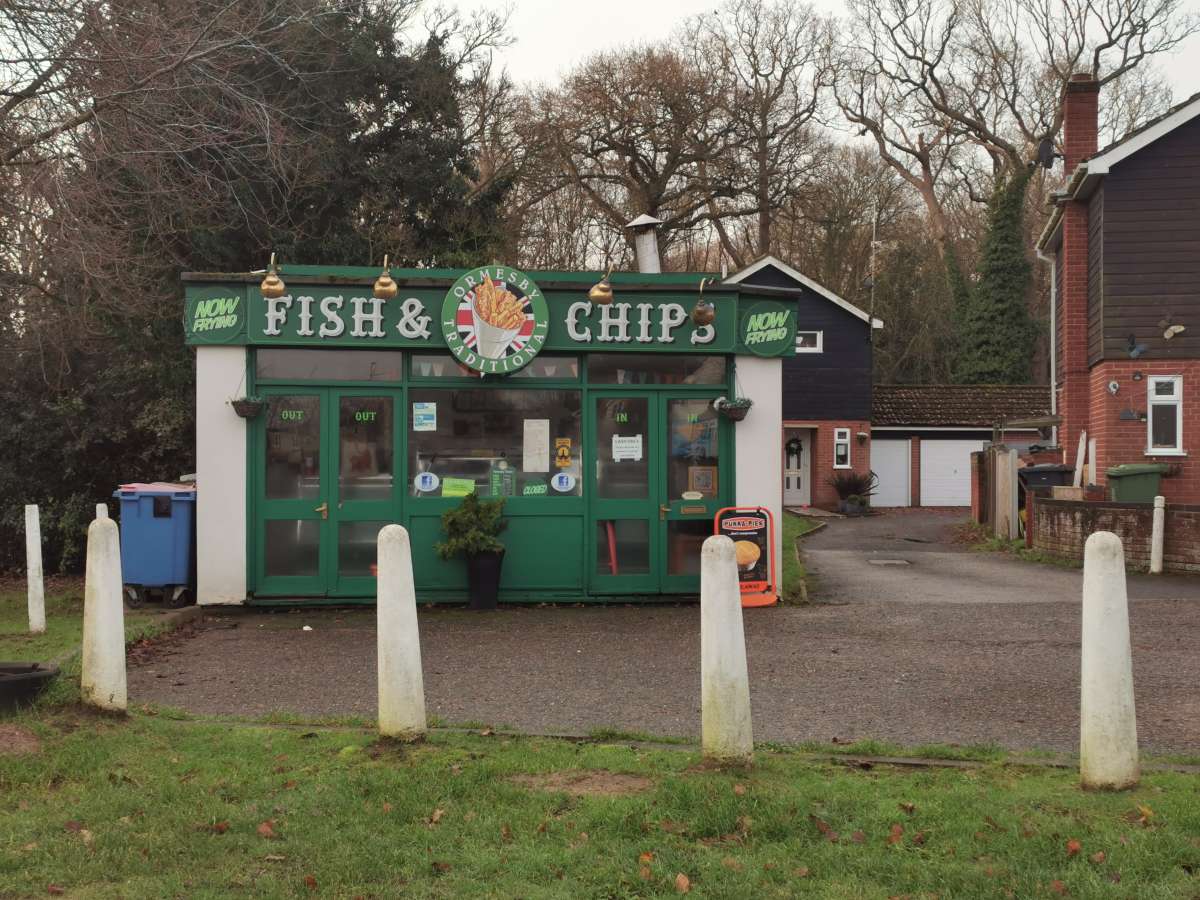 Retail/Shop in Ormesby - photo 2