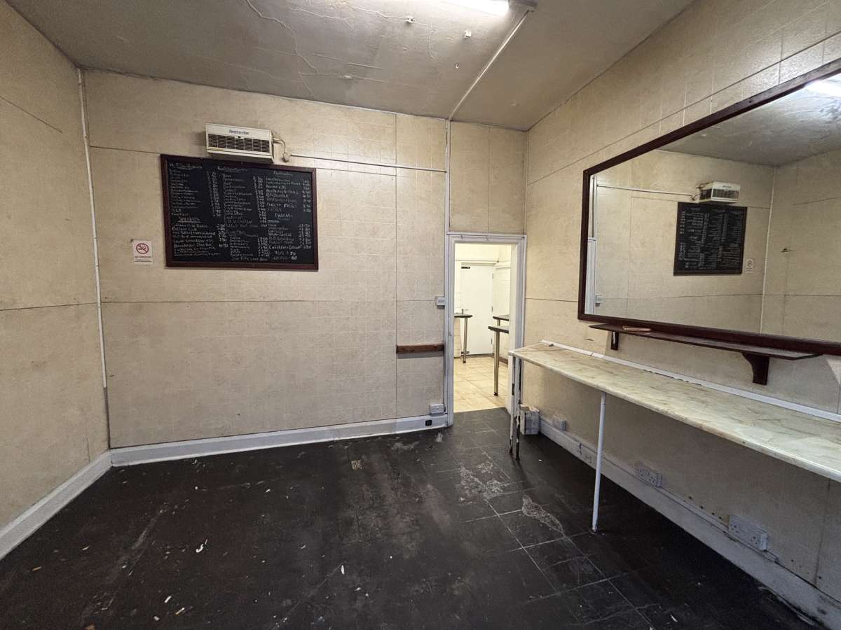 Retail/Shop in Elland - photo 2