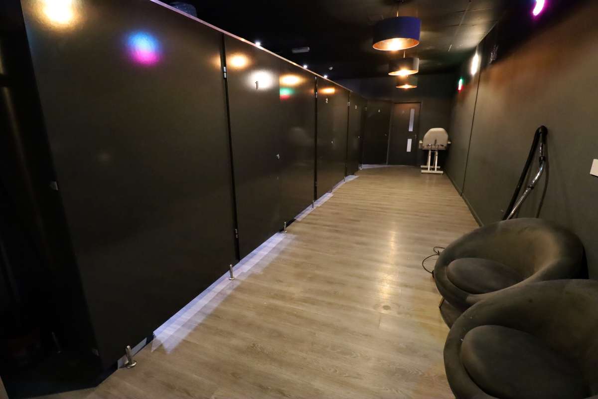 Retail/Shop in Nuneaton - photo 4