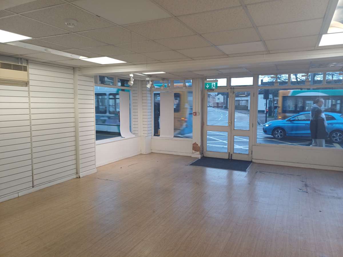 Retail/Shop in Exeter - photo 3
