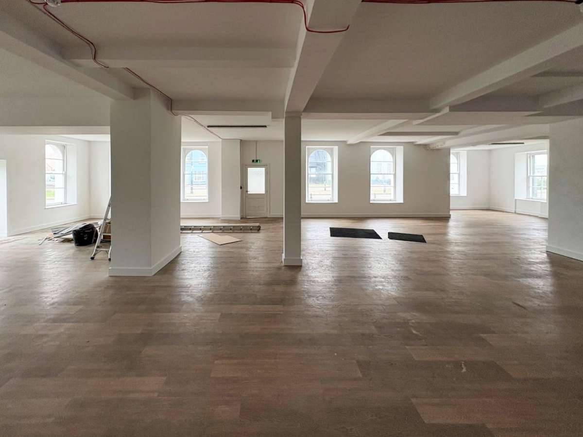 Retail/Shop in Portland - photo 3