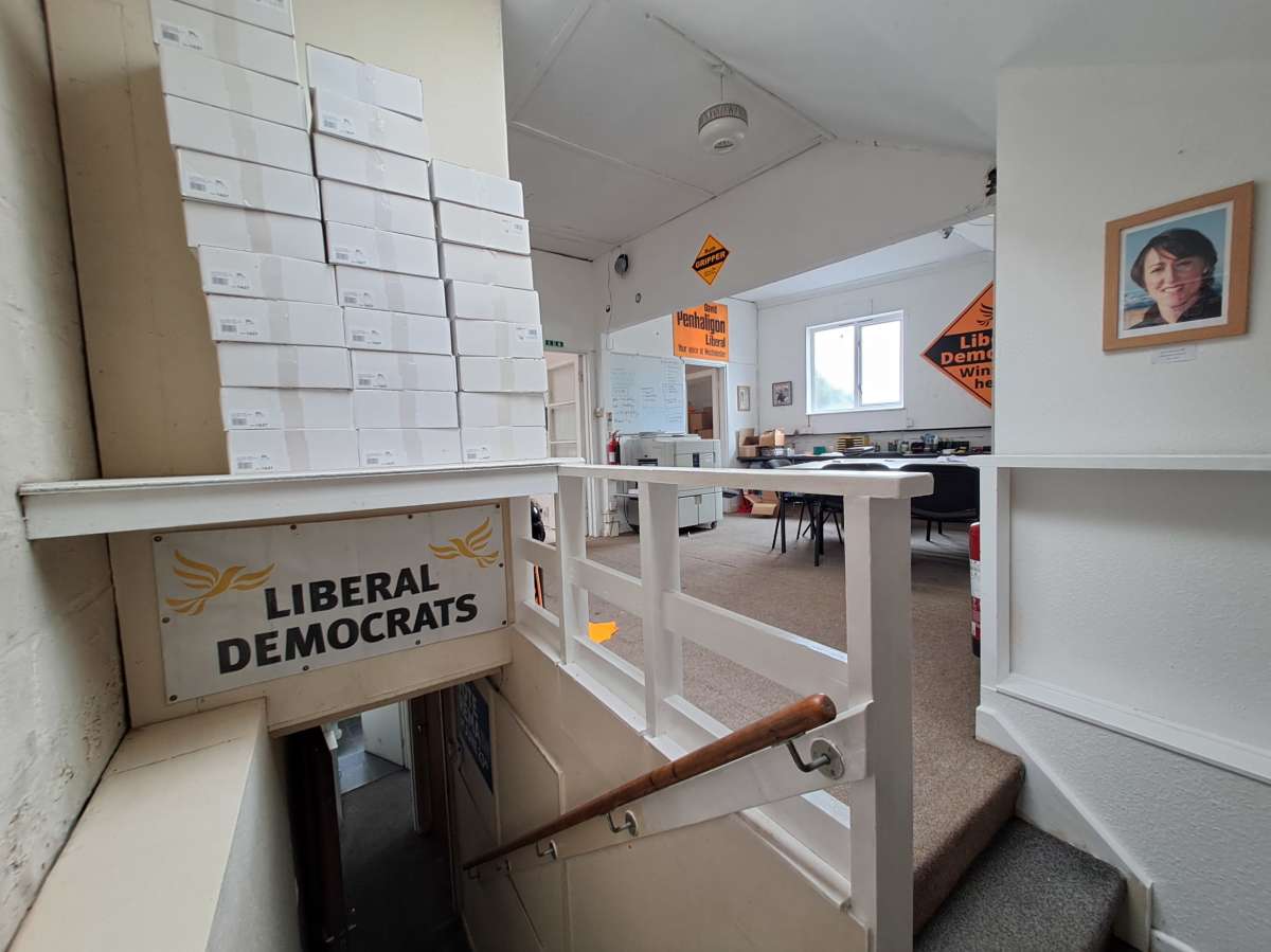 Retail/Shop in Truro - photo 4