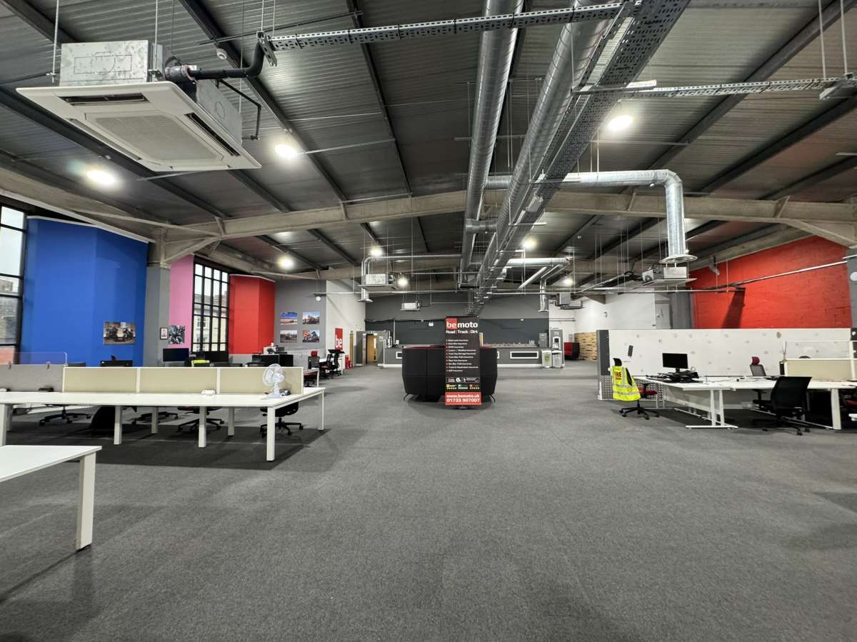 Retail/Shop in Peterborough - photo 3