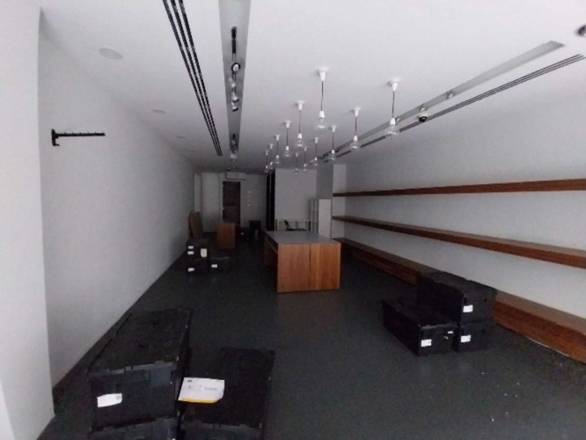 Retail/Shop in Brighton - photo 2