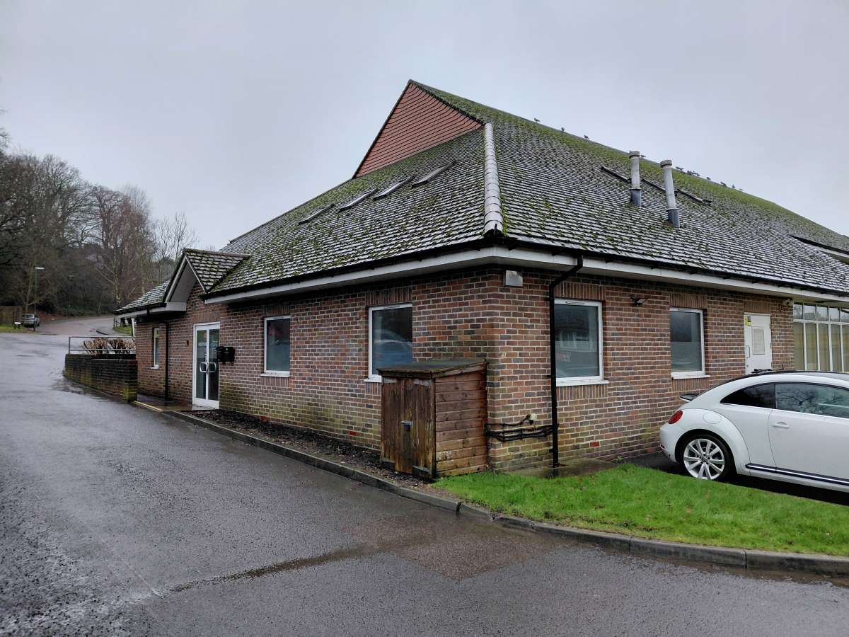 Retail/Shop in Haywards Heath - photo 4