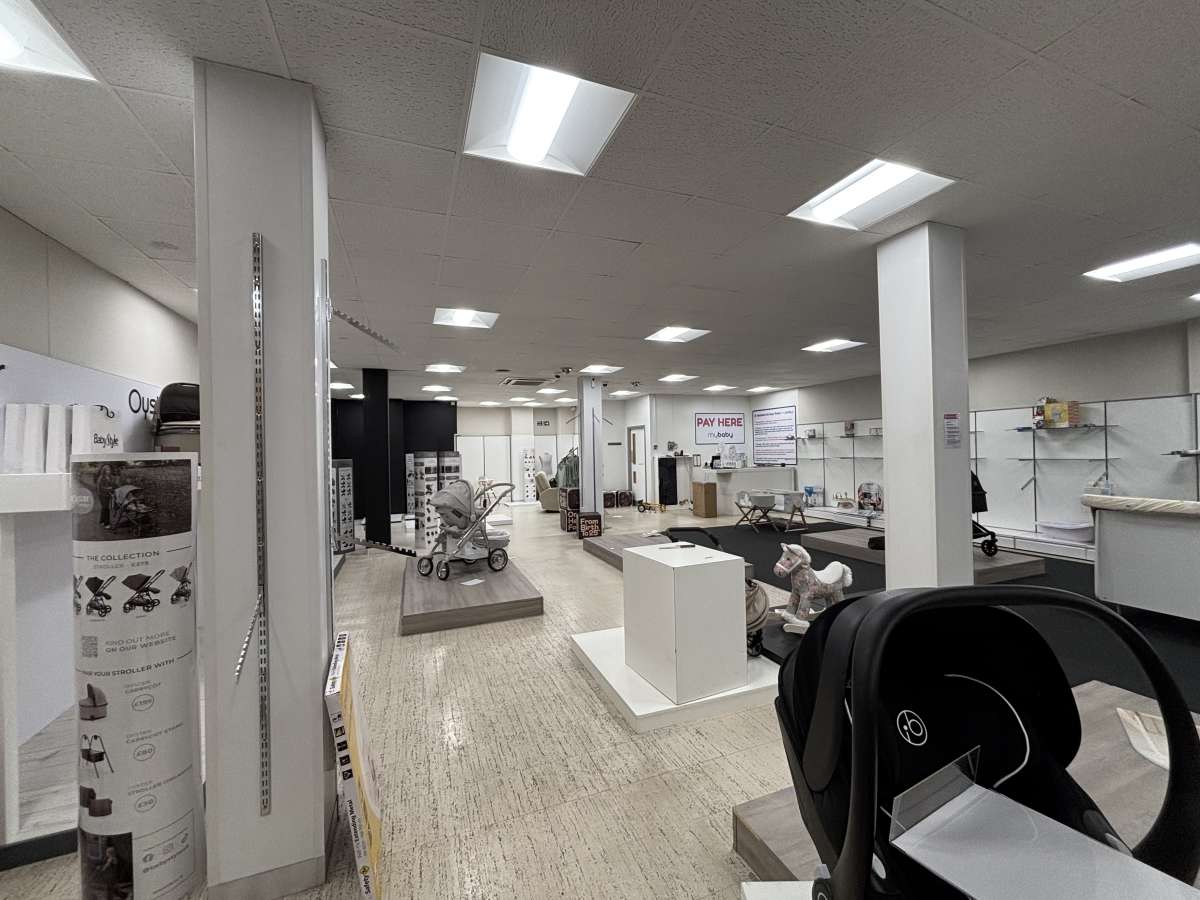 Retail/Shop in Norwich - photo 2