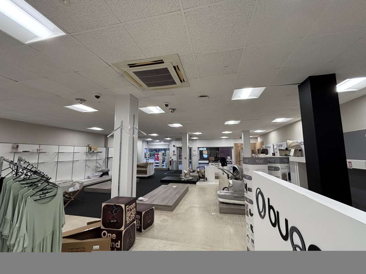 Retail/Shop in Norwich - photo 4