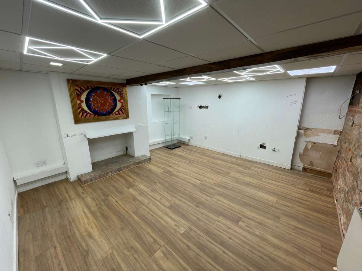 Retail/Shop in Leicester - photo 4