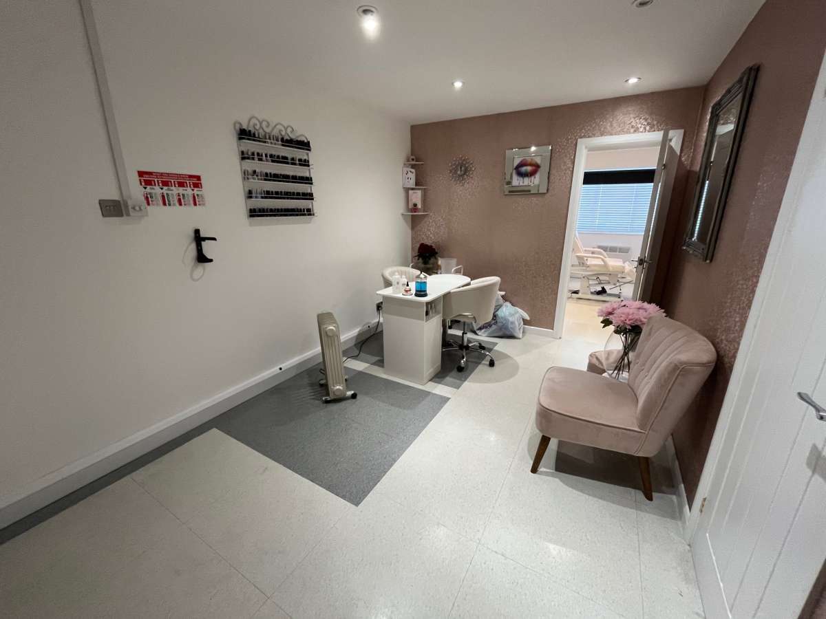 Retail/Shop in Colchester - photo 3