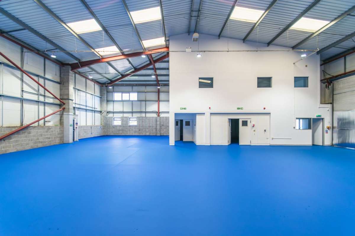 Retail/Shop in Wimborne - photo 3