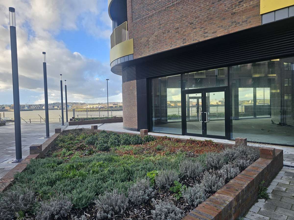 Retail/Shop in Chatham - photo 2