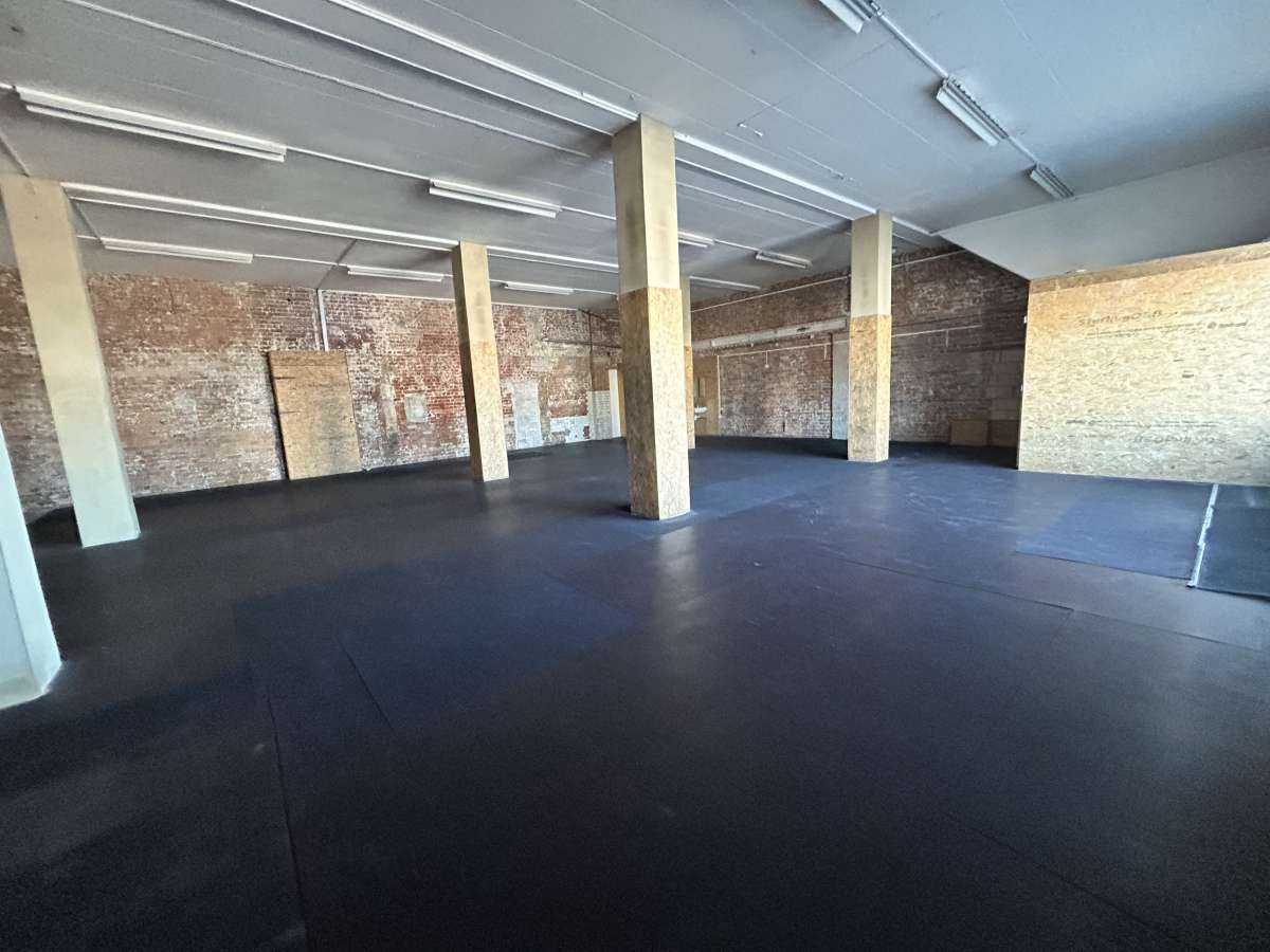 Retail/Shop in Melksham - photo 2