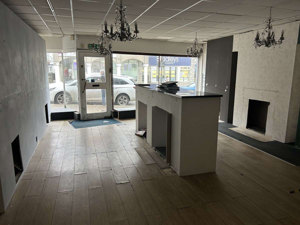 Retail/Shop in Saltash - photo 2