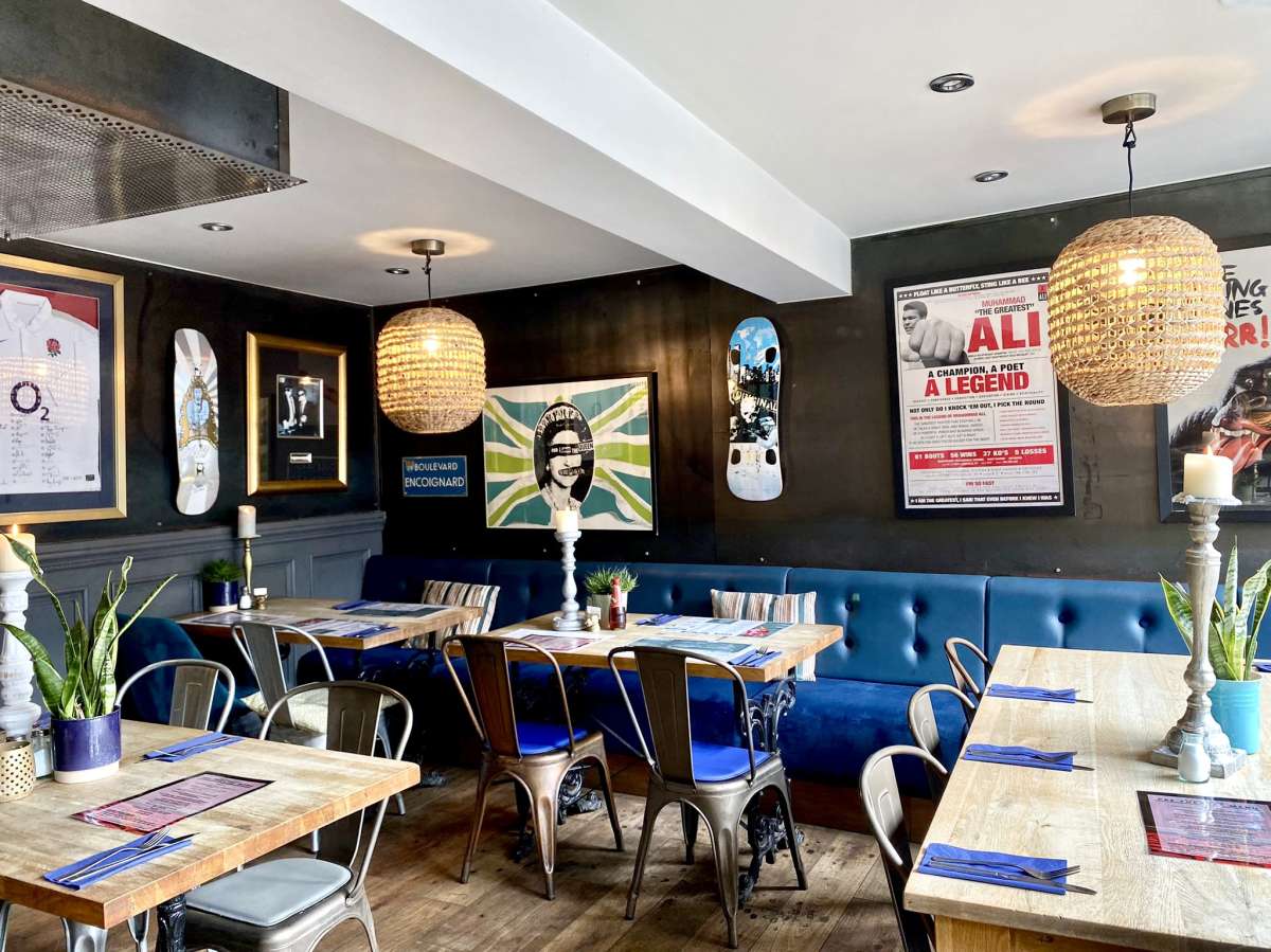 Retail/Shop in Truro - photo 3