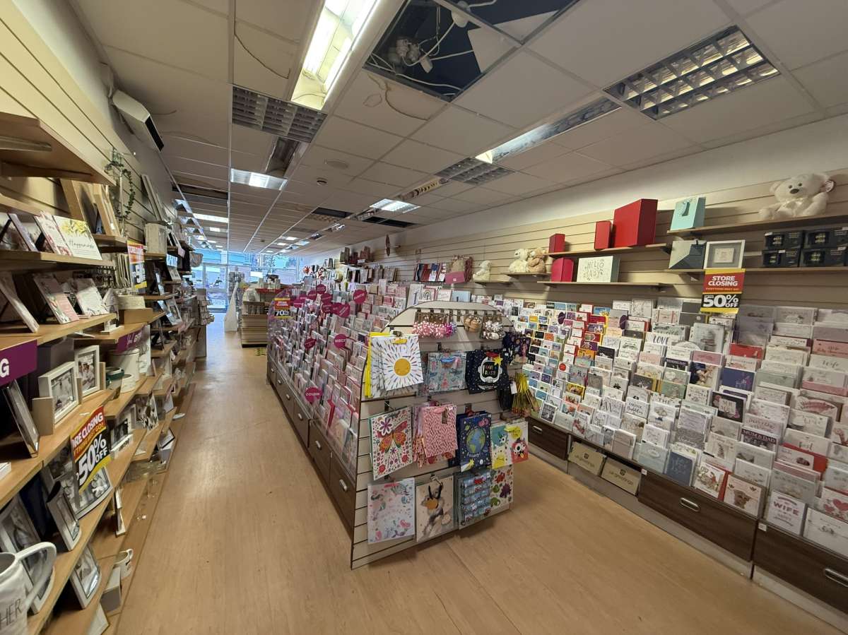 Retail/Shop in Hinckley - photo 2