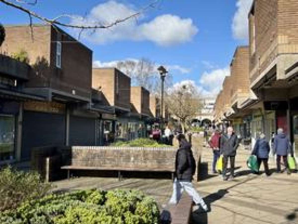 Retail/Shop in Bristol - photo 2